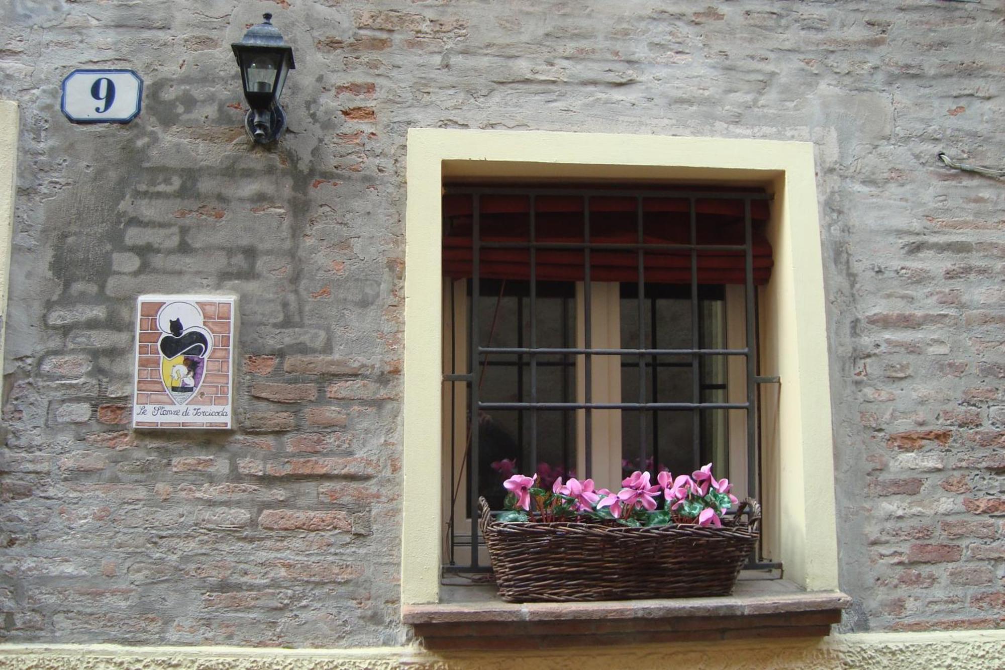 Le Stanze Di Torcicoda Ferrara Exteriör bild